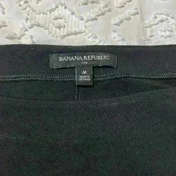 Banana Republic women’s black, lace bell sleeves top. ‎ Size medium - Picture 3 of 7